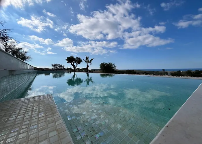 Lippia Villa Misraħ Miel